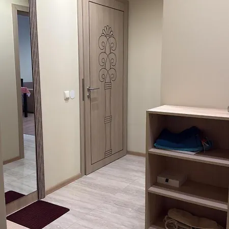 2-стаен аппартамент в Argisht Partez アパート